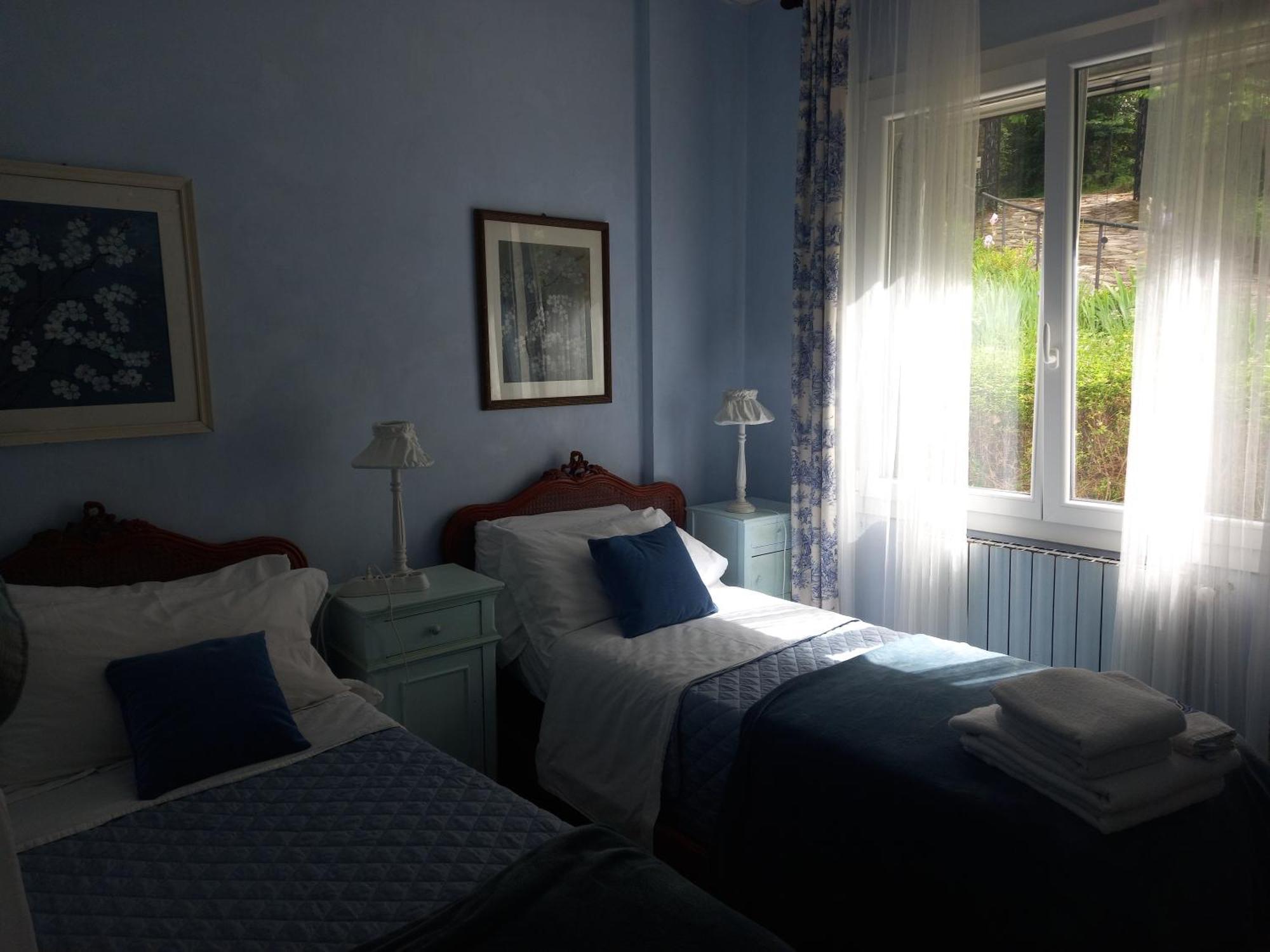B&B Le Camelie Del Bosco Baiardo Exterior photo